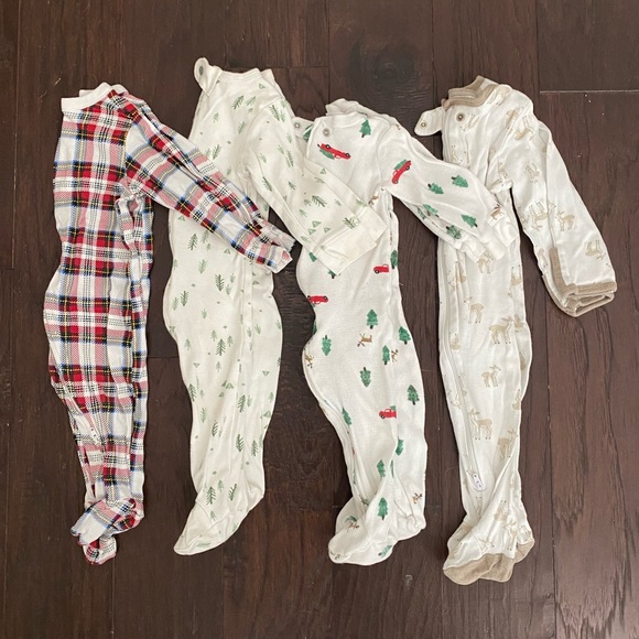 Other - 6-9 month Christmas Pajama Bundle - EUC
